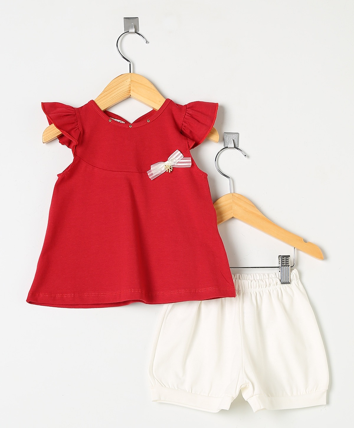 Conjunto Bebê Bata Vermelha e Short