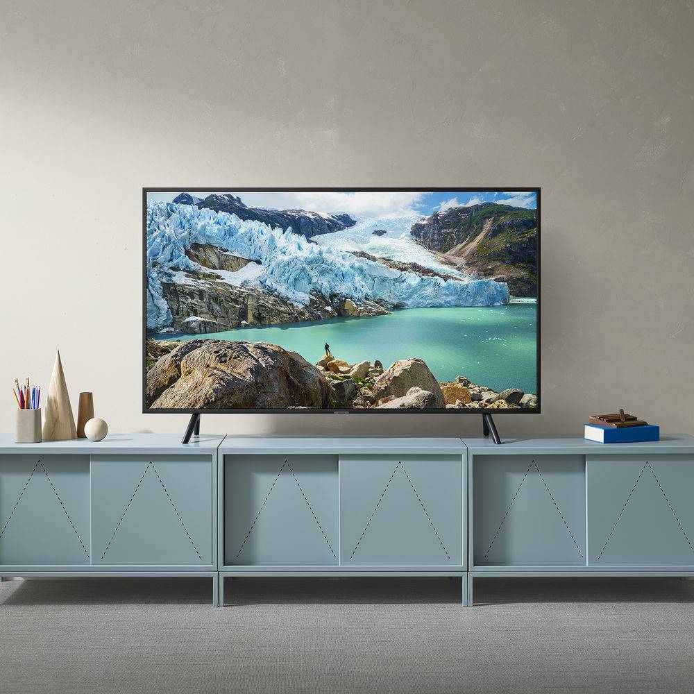 Smart TV LED 55″ Samsung 55RU7100 Ultra HD 4K com Conversor Digital 3 HDMI 2 USB Wi-Fi Visual Livre de Cabos Controle Remoto Único e Bluetooth