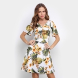 Vestido Curto Lily Fashion Floral Manga Curta Amarração Costas – Off White