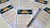 Compre 6 jogos da Mega-Sena e pague 3