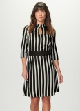 Malwee – Vestido Listrado Preto